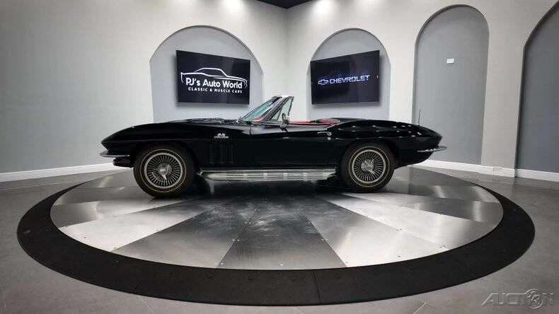 1966 Chevrolet Corvette C2 - Image 2 of 24