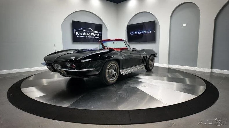 1966 Chevrolet Corvette C2 - Image 7 of 24