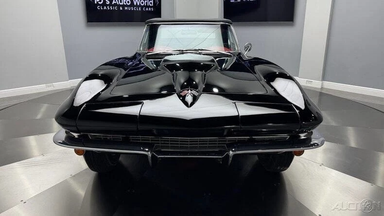 1966 Chevrolet Corvette C2 - Image 10 of 24