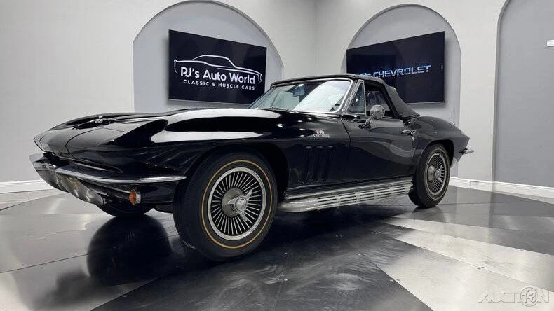 1966 Chevrolet Corvette C2 - Image 14 of 24