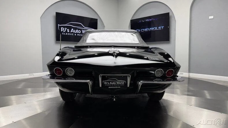 1966 Chevrolet Corvette C2 - Image 18 of 24