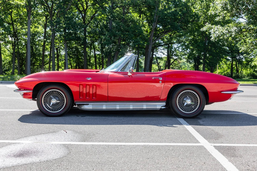 1966 Chevrolet Corvette C2 - Image 6 of 31