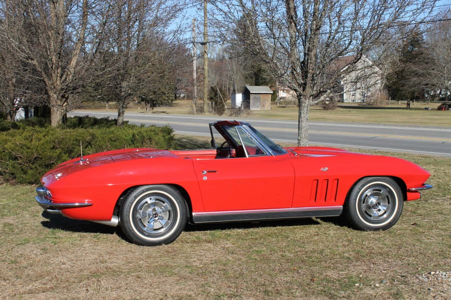 1966 Chevrolet Corvette C2 - Image 11 of 12