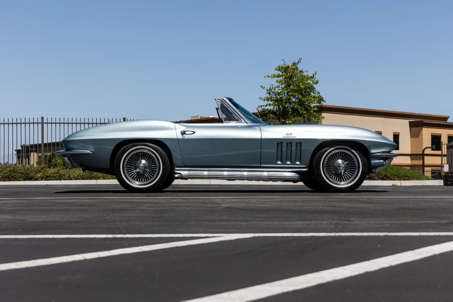 1966 Chevrolet Corvette C2 - Image 2 of 31