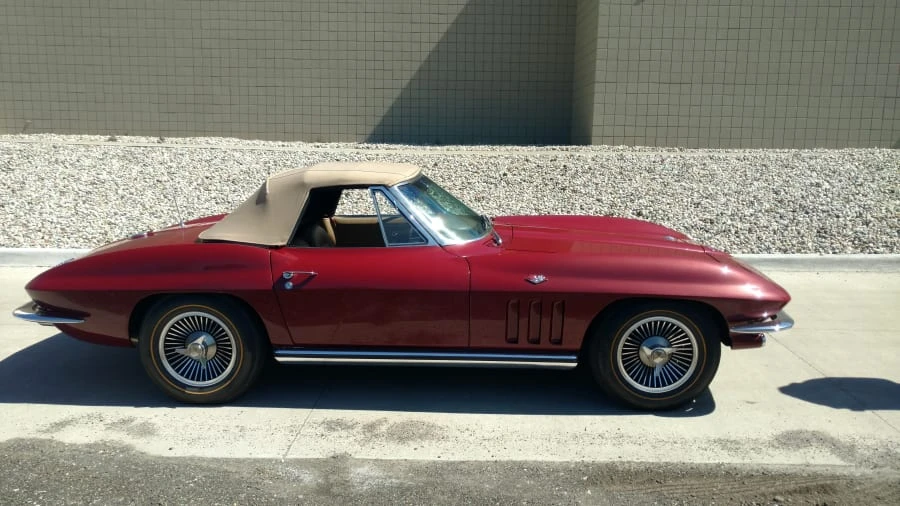 1966 Chevrolet Corvette C2 - Image 11 of 12