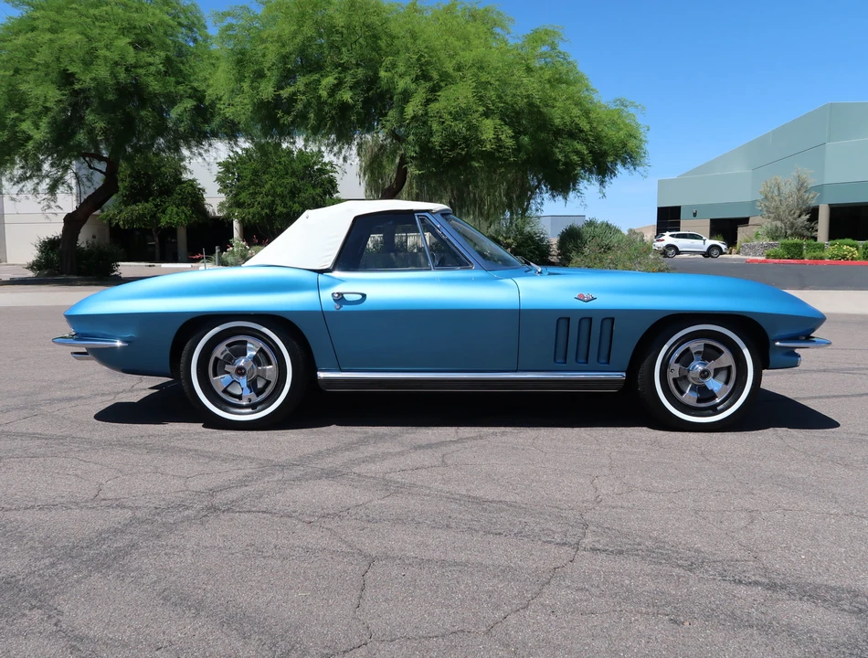 1966 Chevrolet Corvette C2 - Image 20 of 31