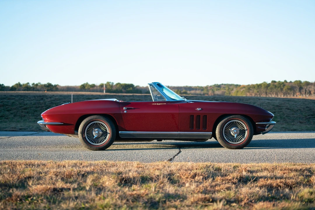 1966 Chevrolet Corvette C2 - Image 13 of 31