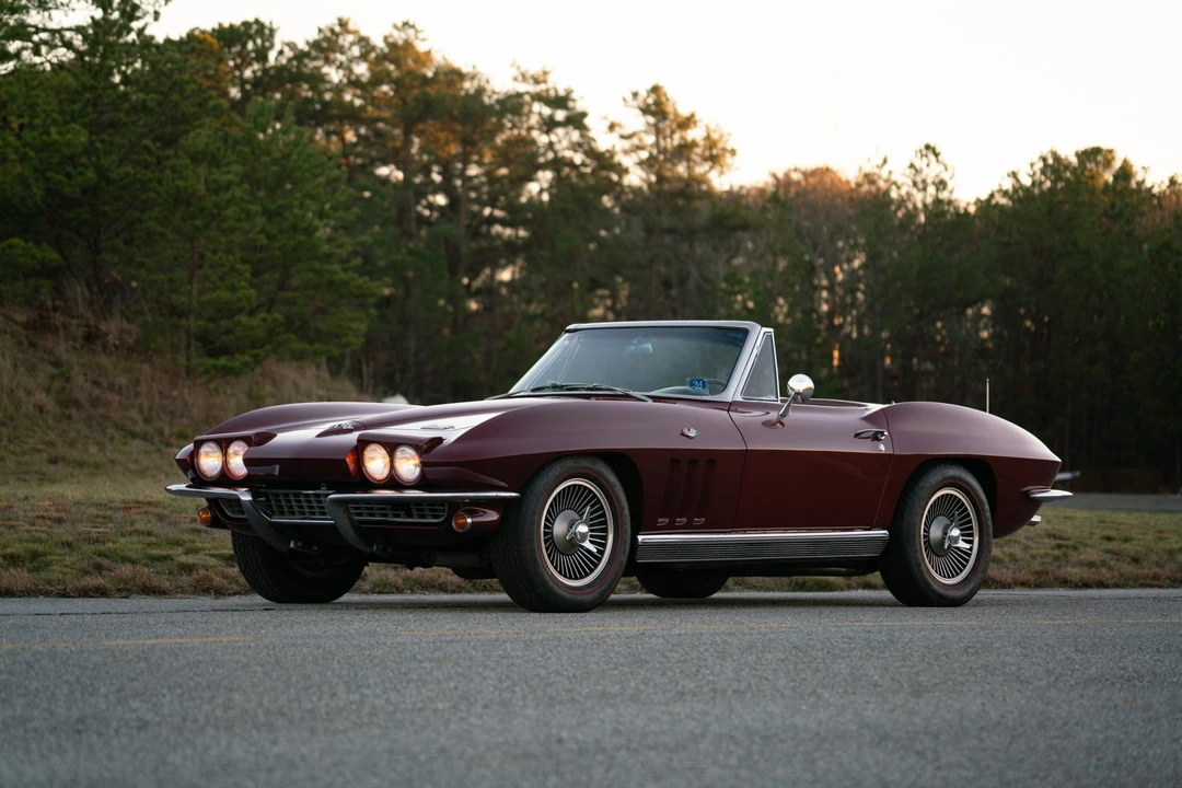 1966 Chevrolet Corvette C2 - Image 17 of 31