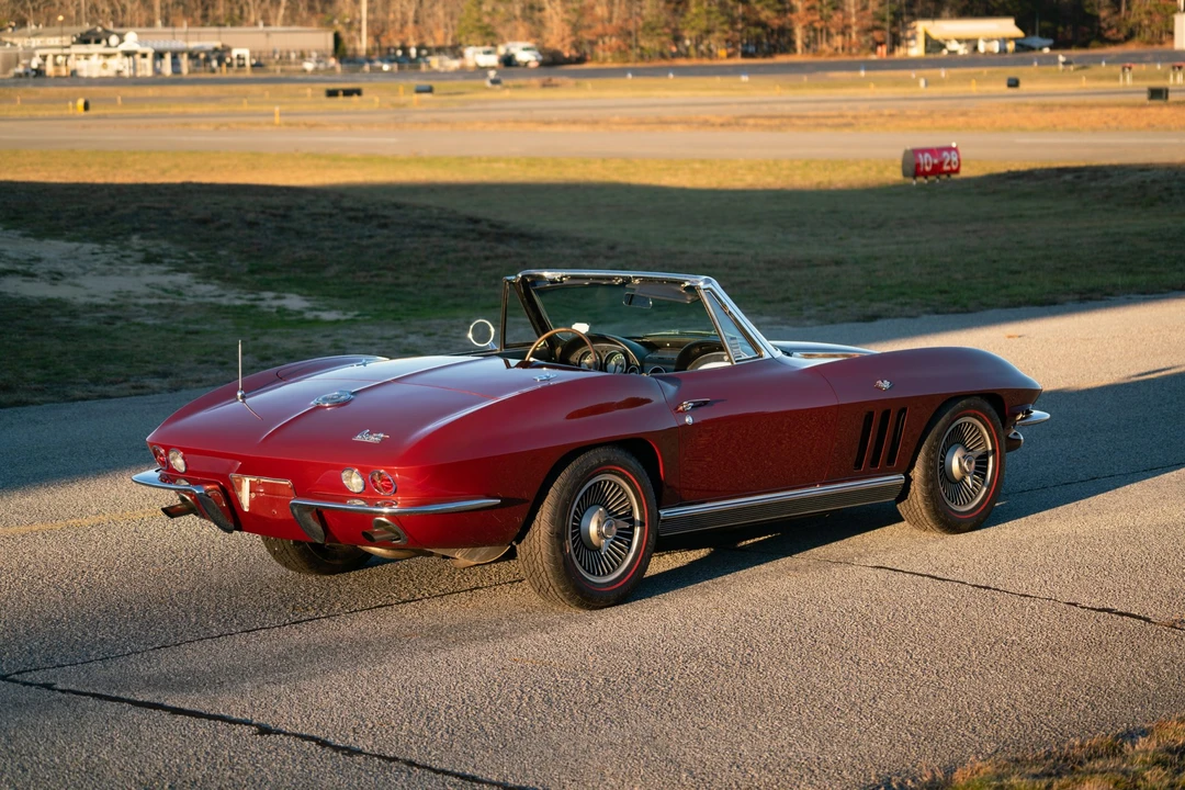 1966 Chevrolet Corvette C2 - Image 28 of 31