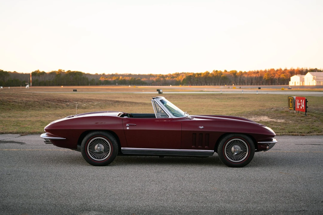 1966 Chevrolet Corvette C2 - Image 30 of 31