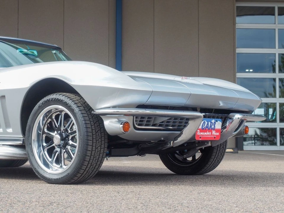 1966 Chevrolet Corvette C2 - Image 5 of 31