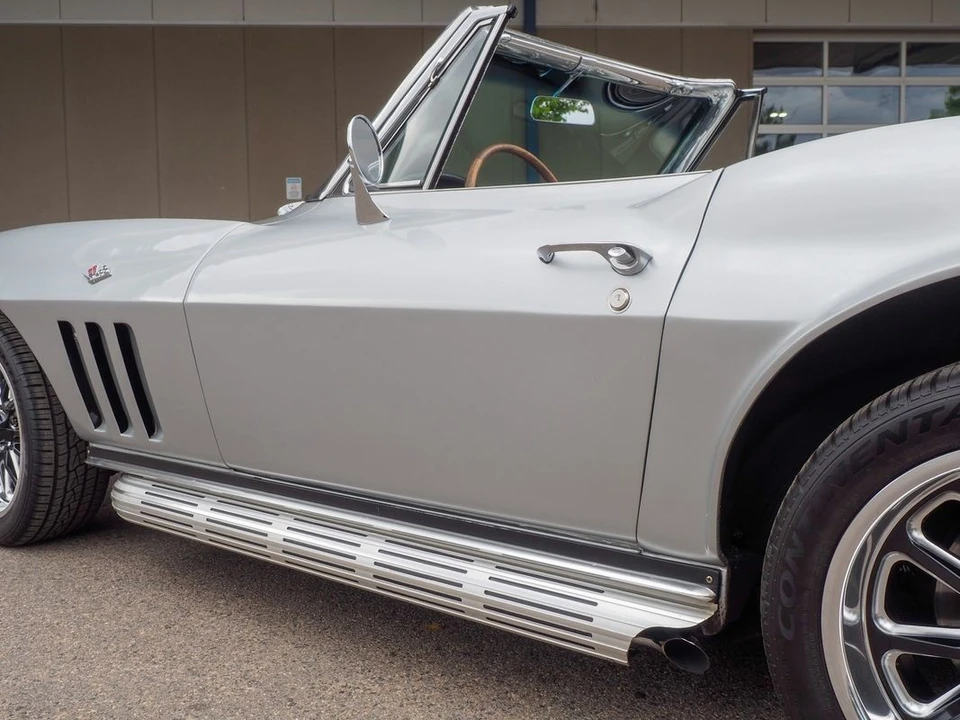 1966 Chevrolet Corvette C2 - Image 17 of 31