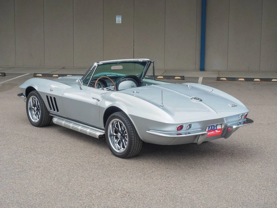 1966 Chevrolet Corvette C2 - Image 2 of 31