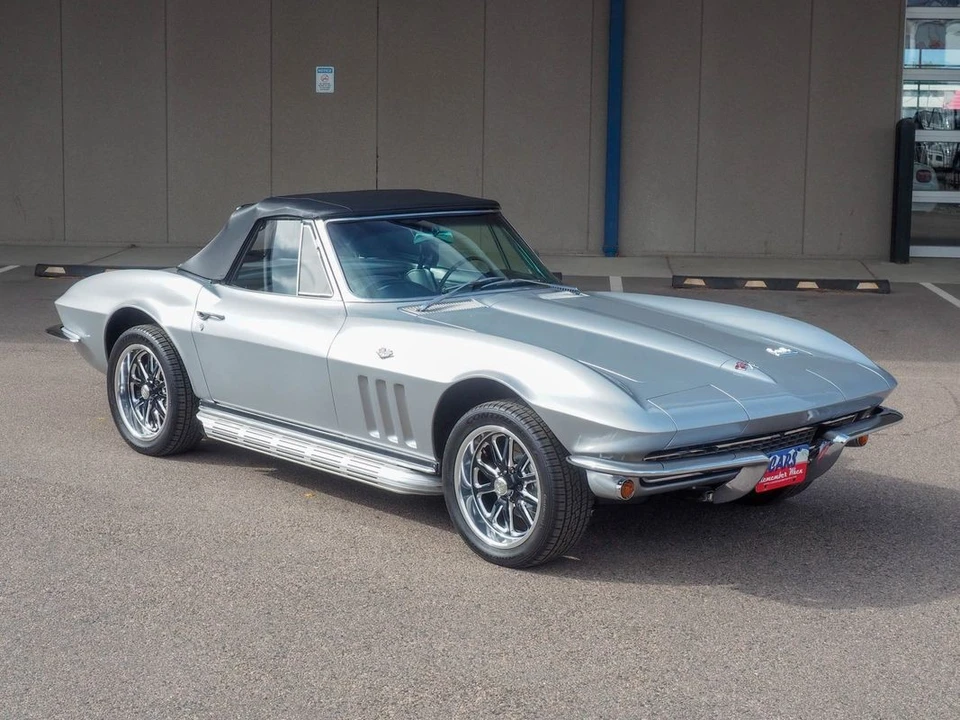 1966 Chevrolet Corvette C2 - Image 4 of 31