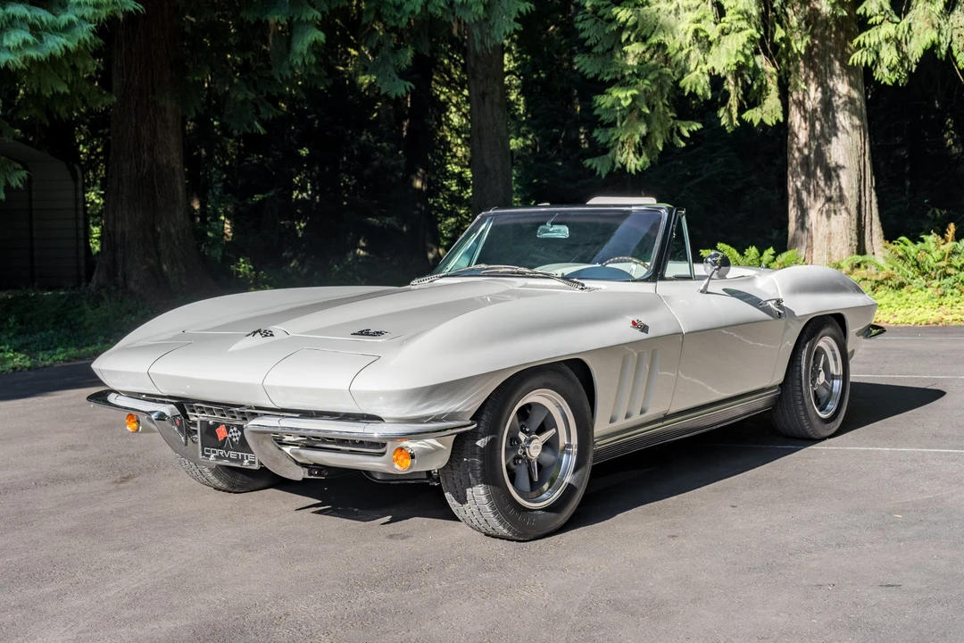 1966 Chevrolet Corvette C2 - Image 2 of 31