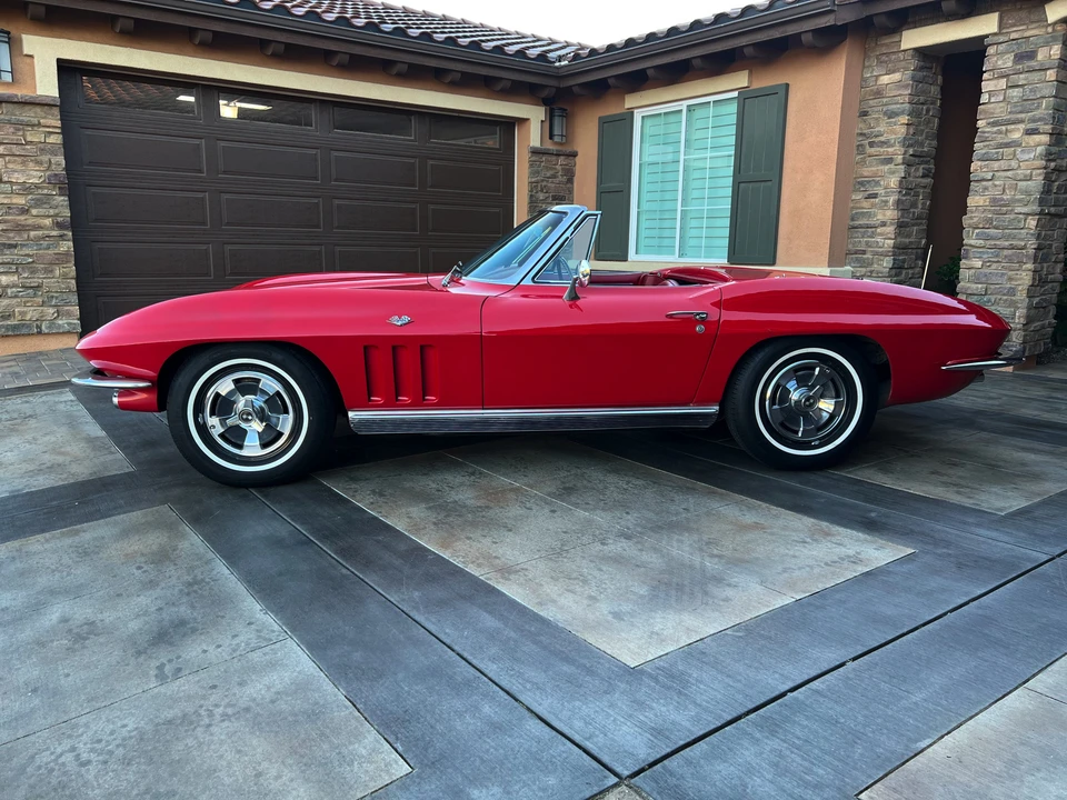 1966 Chevrolet Corvette C2 - Image 23 of 31