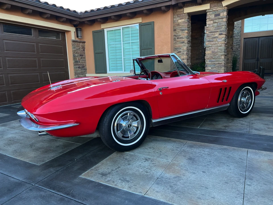1966 Chevrolet Corvette C2 - Image 13 of 31
