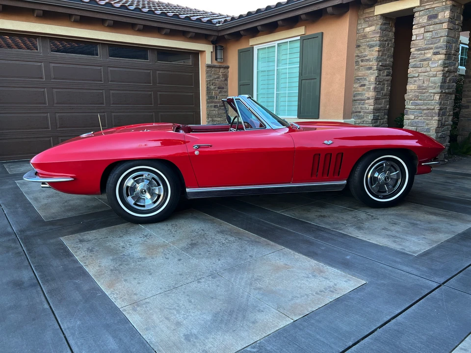 1966 Chevrolet Corvette C2 - Image 11 of 31