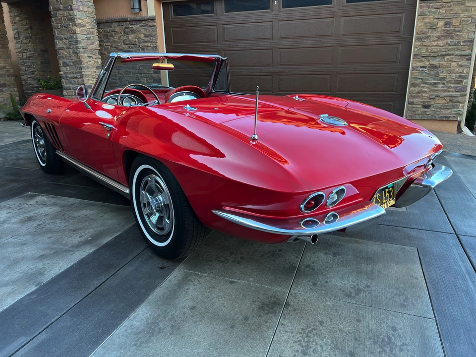 1966 Chevrolet Corvette C2 - Image 19 of 31