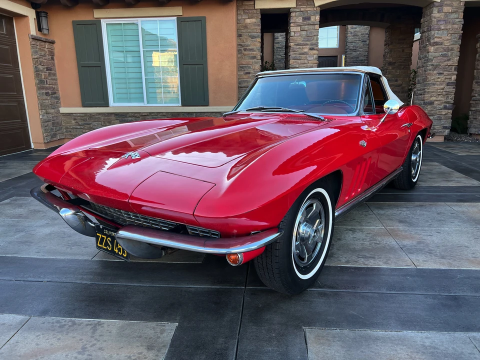 1966 Chevrolet Corvette C2 - Image 2 of 31