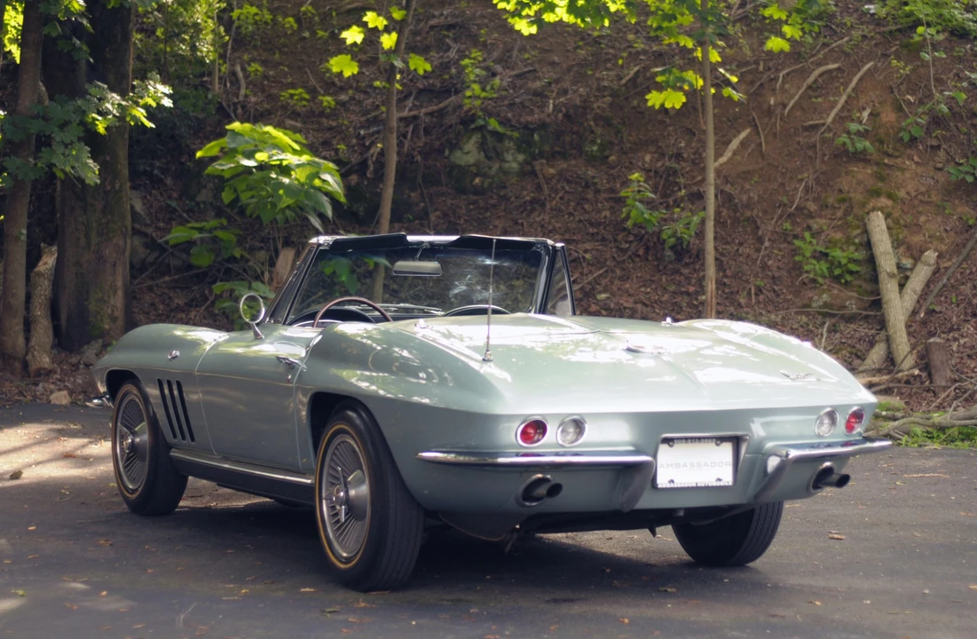 1966 Chevrolet Corvette C2 - Image 11 of 31