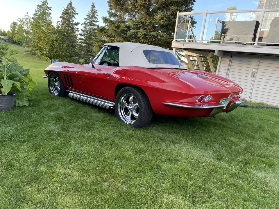 1966 Chevrolet Corvette C2 - Image 8 of 31