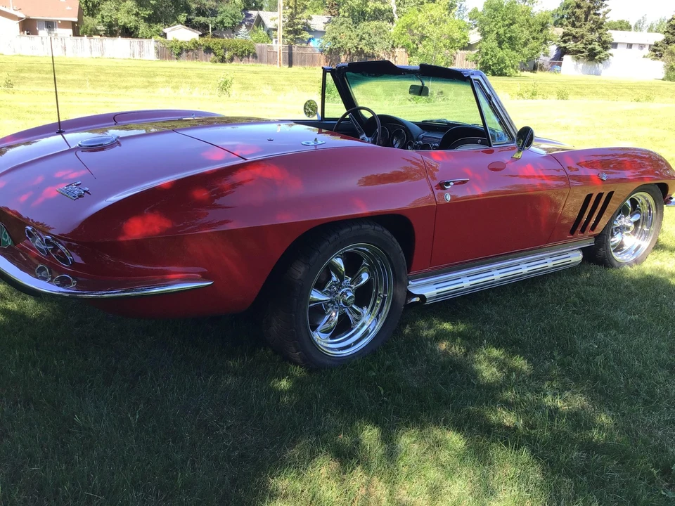 1966 Chevrolet Corvette C2 - Image 13 of 31