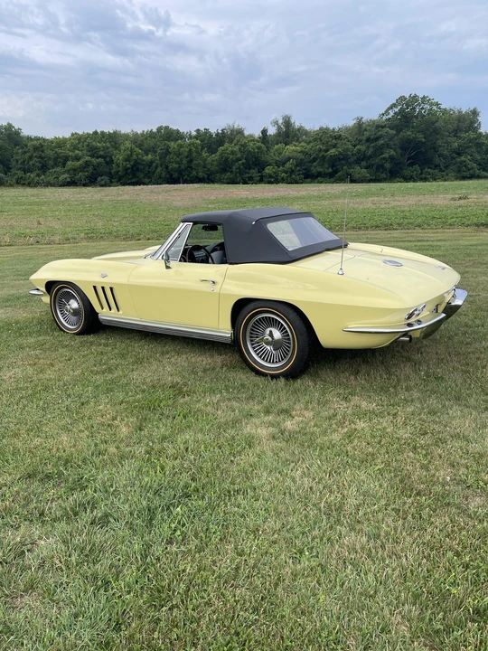 1966 Chevrolet Corvette C2 - Image 13 of 31