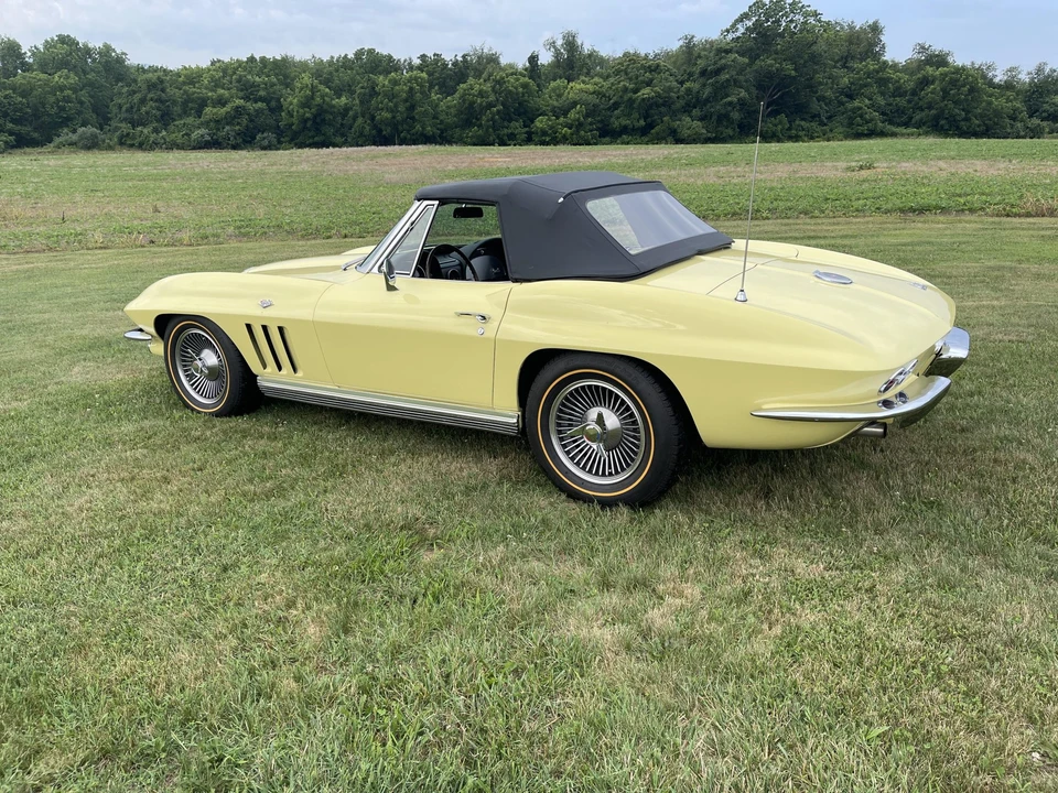 1966 Chevrolet Corvette C2 - Image 12 of 31