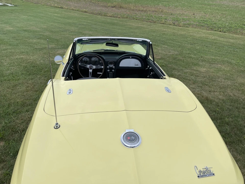 1966 Chevrolet Corvette C2 - Image 18 of 31