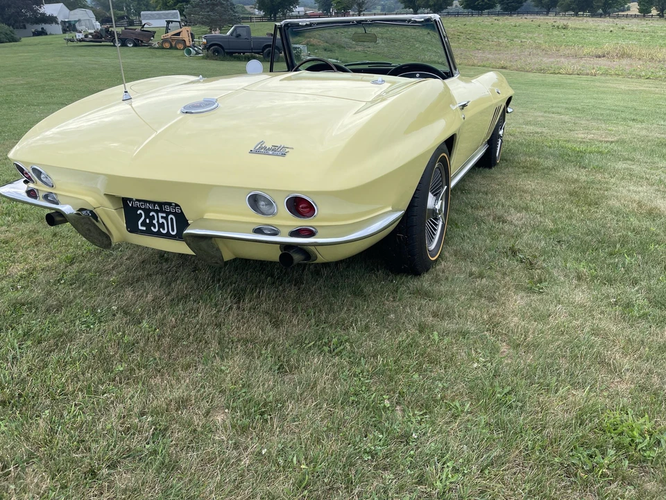 1966 Chevrolet Corvette C2 - Image 17 of 31