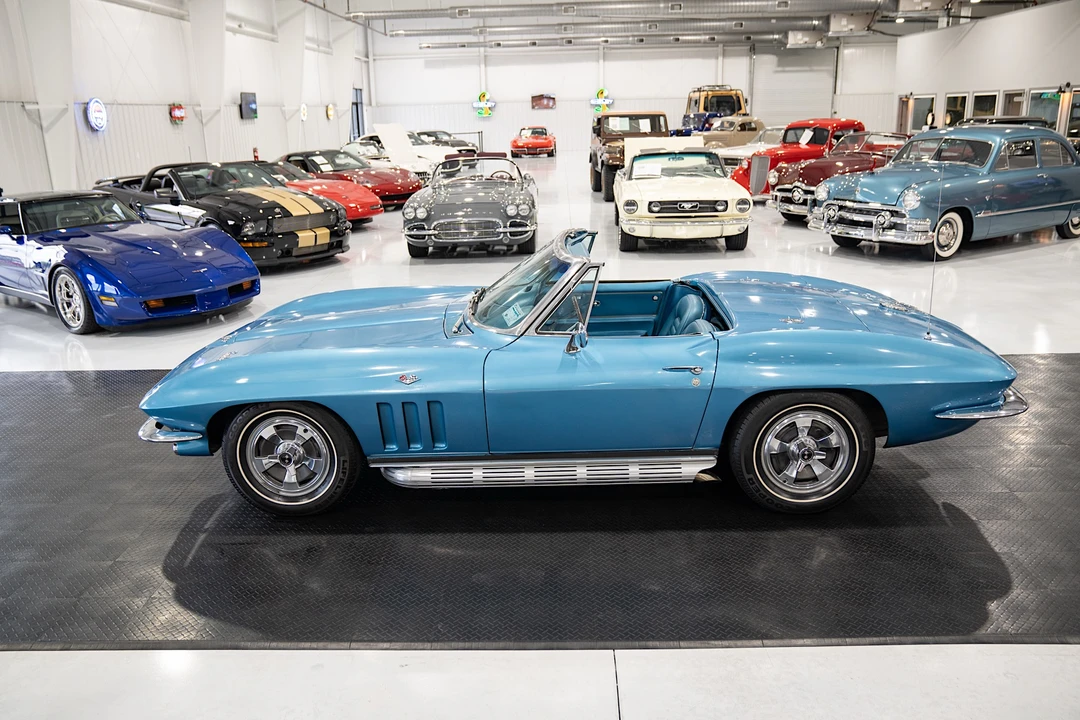 1966 Chevrolet Corvette C2 - Image 6 of 31