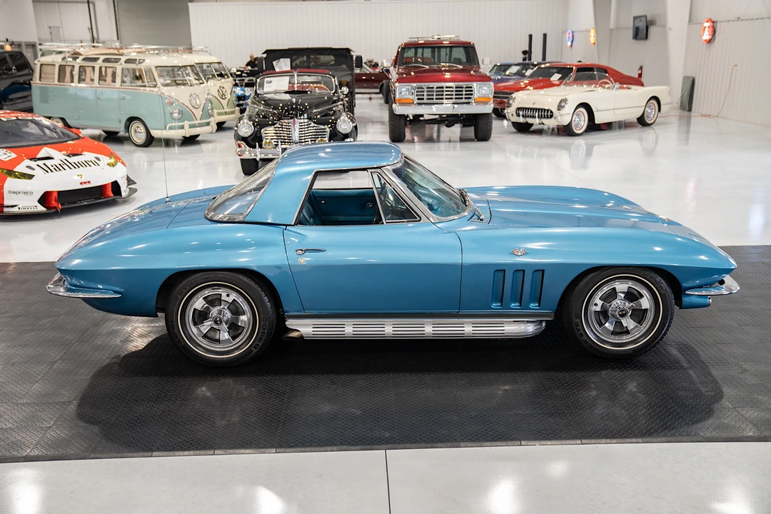 1966 Chevrolet Corvette C2 - Image 31 of 31
