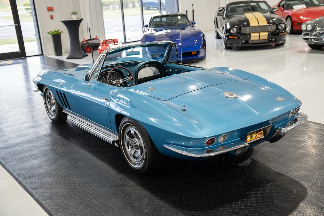 1966 Chevrolet Corvette C2 - Image 8 of 31