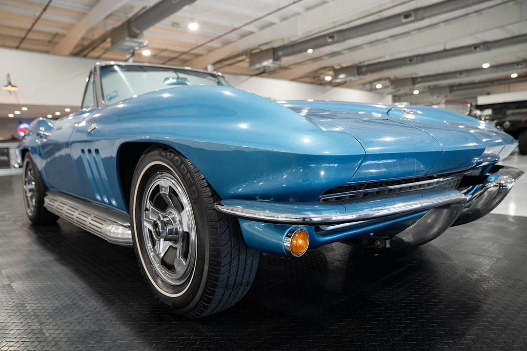 1966 Chevrolet Corvette C2 - Image 17 of 31