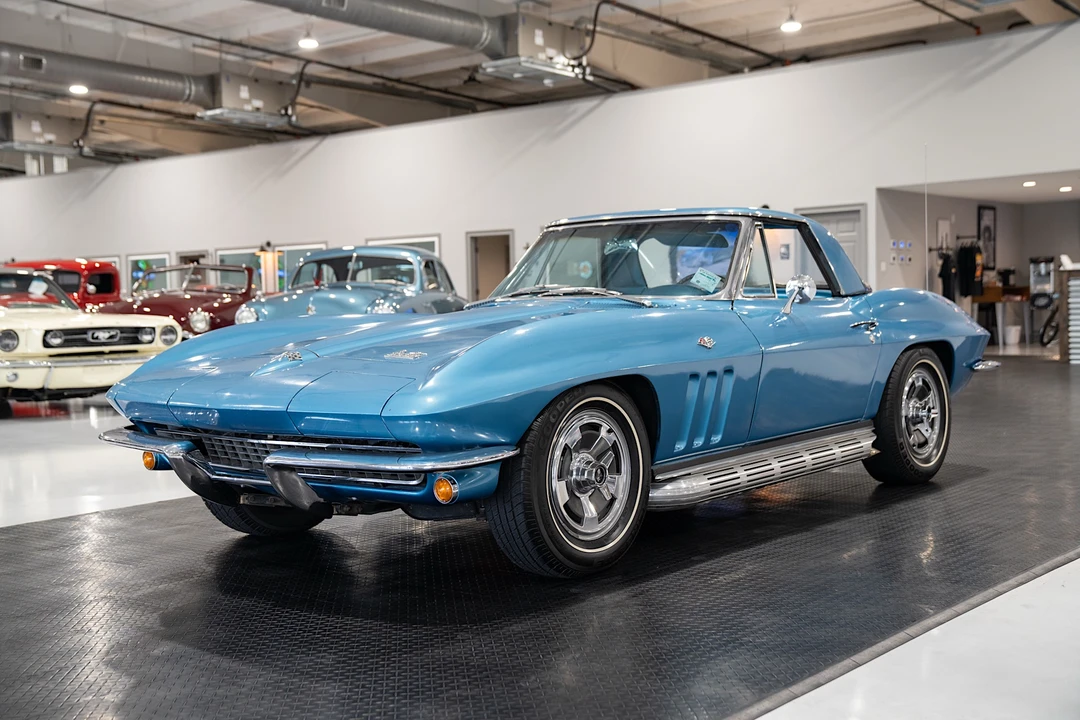 1966 Chevrolet Corvette C2 - Image 18 of 31