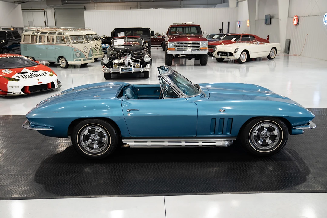 1966 Chevrolet Corvette C2 - Image 14 of 31