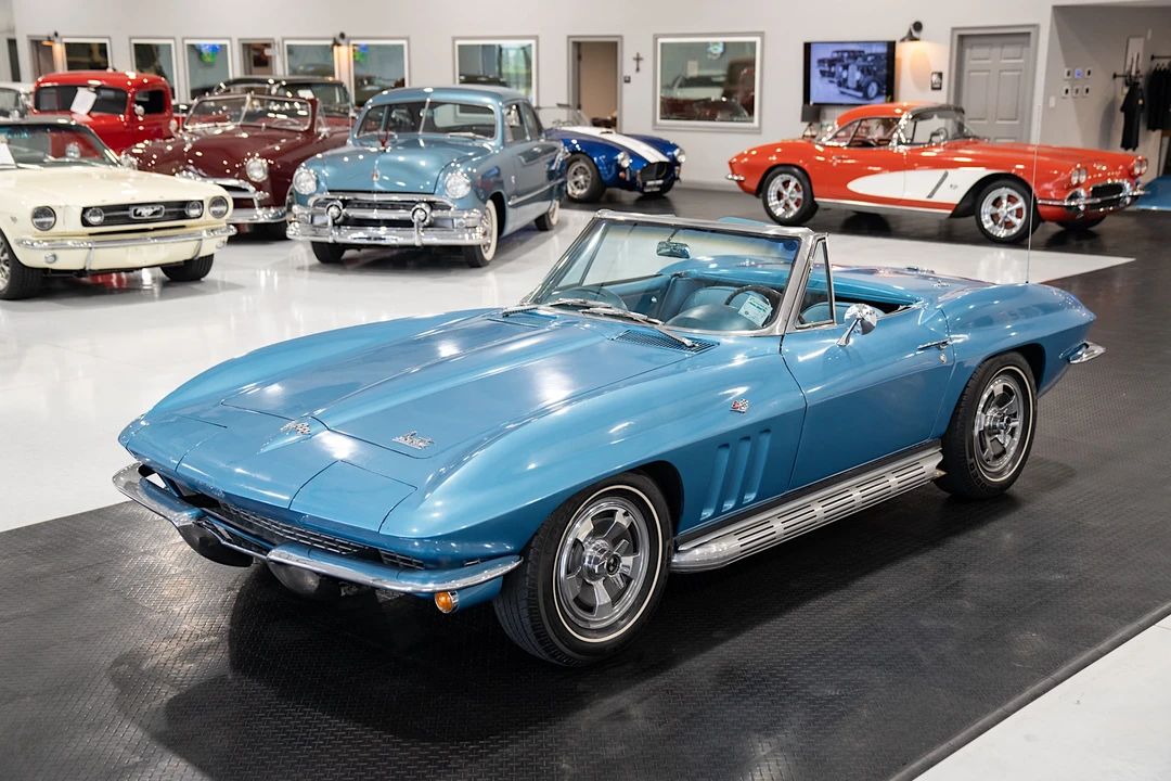 1966 Chevrolet Corvette C2 - Image 4 of 31