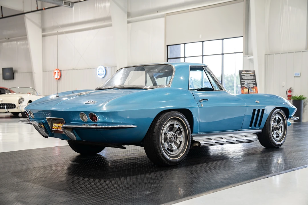 1966 Chevrolet Corvette C2 - Image 28 of 31
