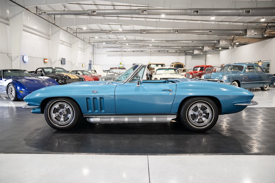 1966 Chevrolet Corvette C2 - Image 5 of 31