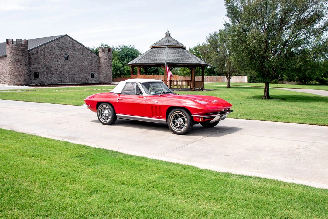 1966 Chevrolet Corvette C2 - Image 14 of 31