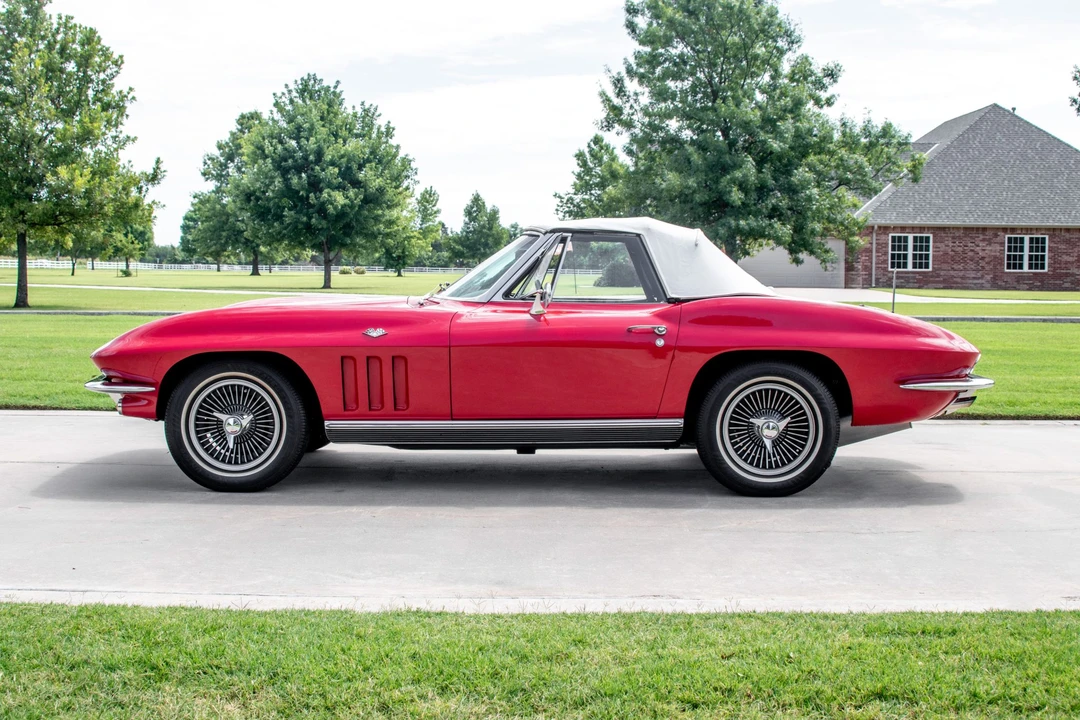 1966 Chevrolet Corvette C2 - Image 10 of 31