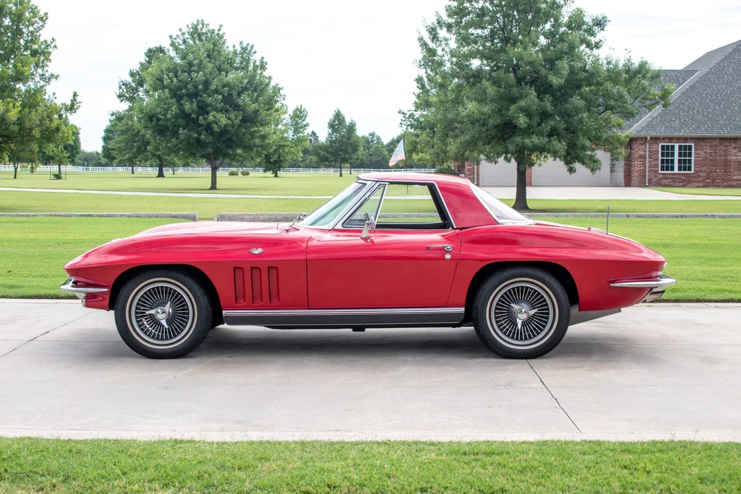 1966 Chevrolet Corvette C2 - Image 6 of 31