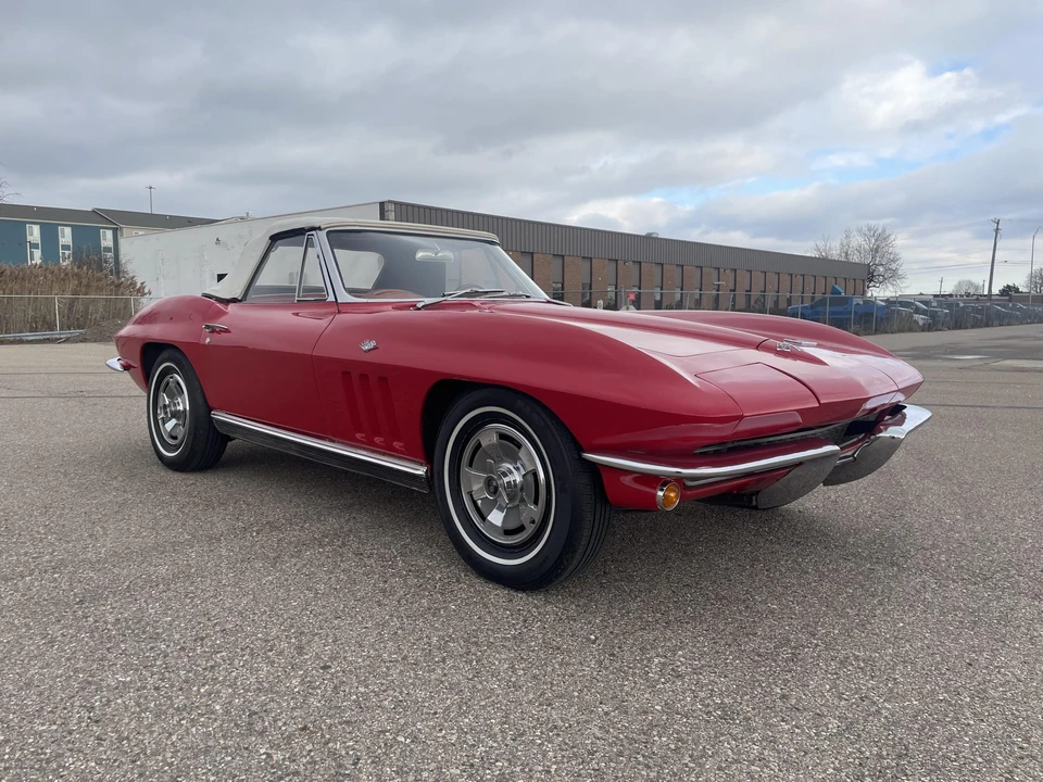 1966 Chevrolet Corvette C2 - Image 18 of 31
