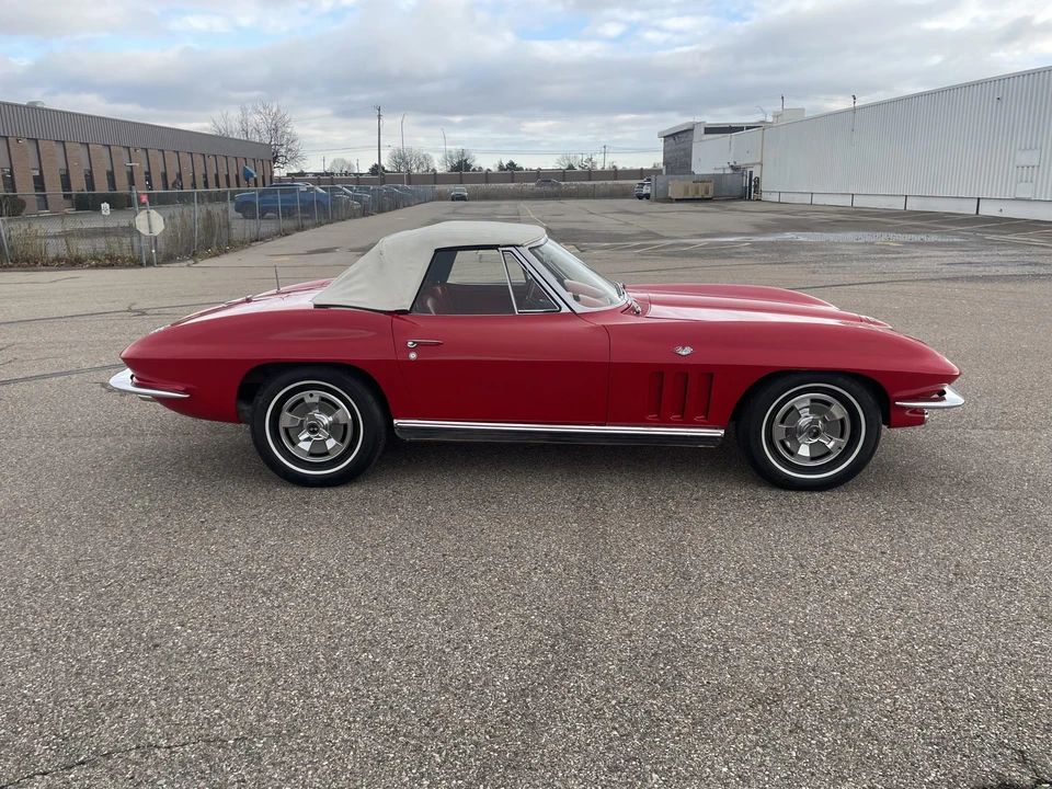 1966 Chevrolet Corvette C2 - Image 20 of 31