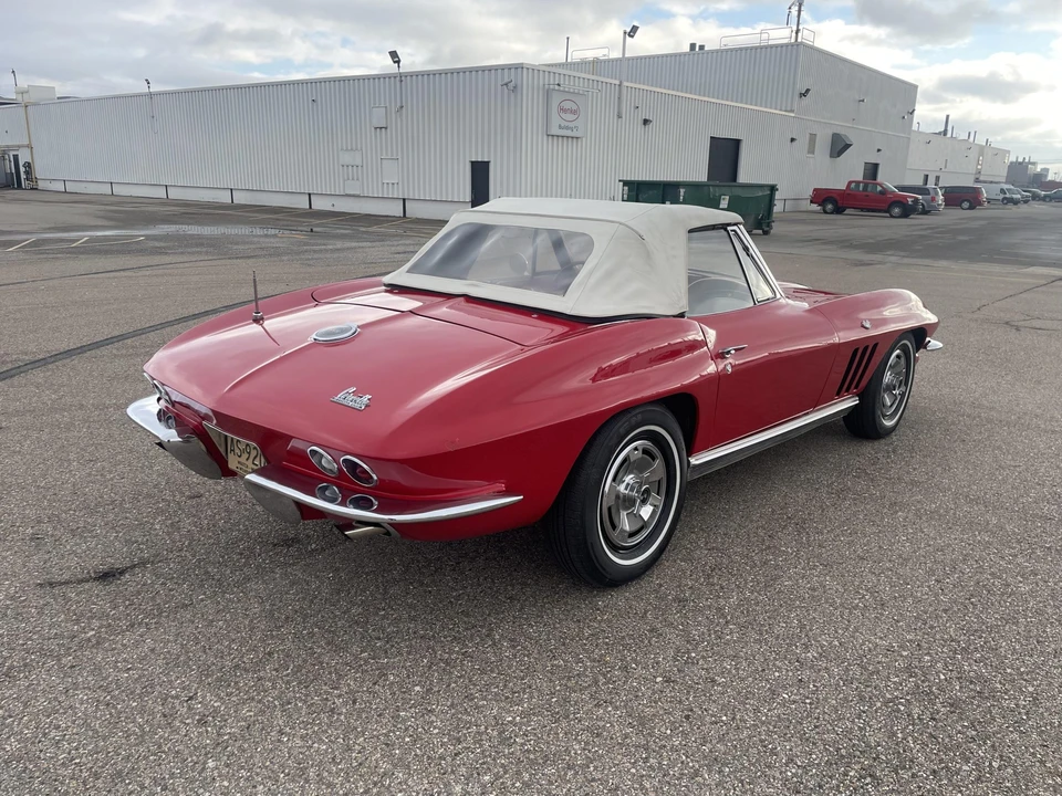 1966 Chevrolet Corvette C2 - Image 21 of 31