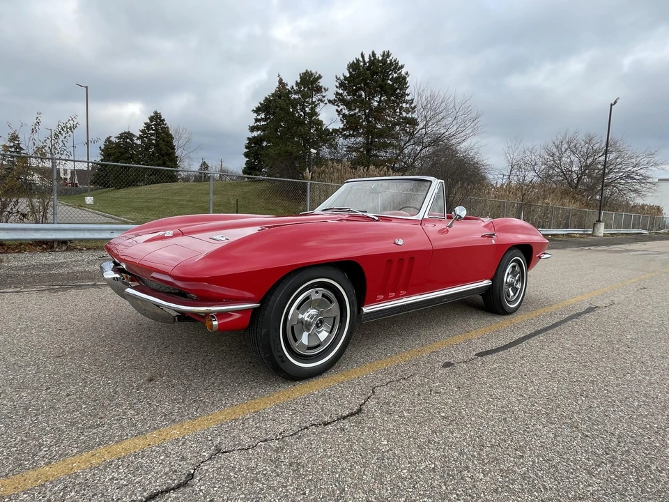 1966 Chevrolet Corvette C2 - Image 2 of 31
