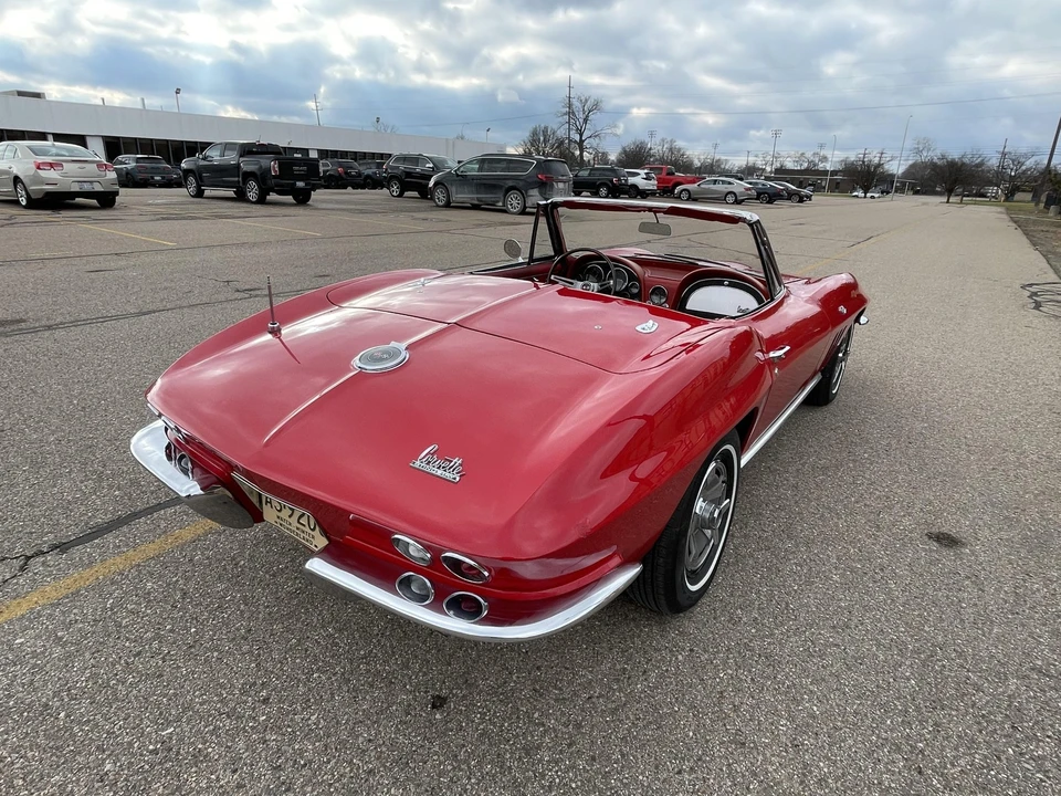 1966 Chevrolet Corvette C2 - Image 11 of 31