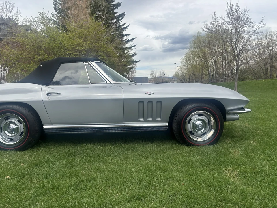 1966 Chevrolet Corvette C2 - Image 23 of 31