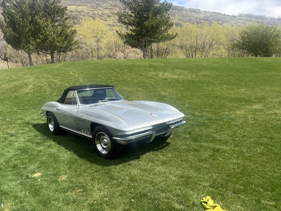 1966 Chevrolet Corvette C2 - Image 11 of 31